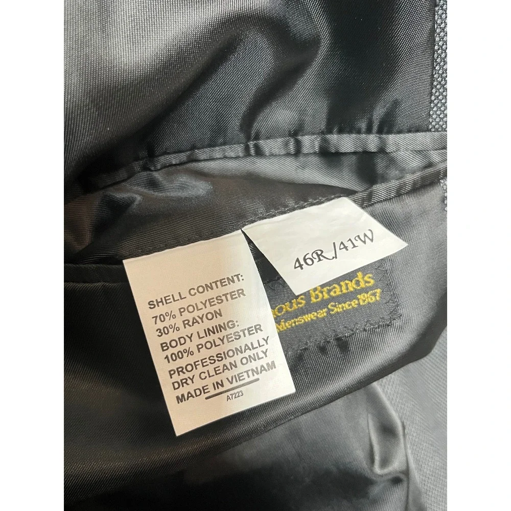 Kilburne and Finch Mens Grey‎ 2 Piece Suit 46R 41W Pleated Pants Textured Blazer